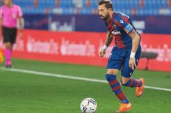 开云官网-包含塞维利亚球员状态回勇，助球队取胜的词条