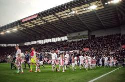 开云在线直播-南安普顿主场告捷，实现保级奇迹