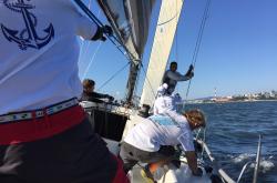 开云体育登录-英国代表队在帆船比赛中出现意外