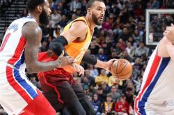 开云体育-爵士队员展现冷静，逆转对手实现胜利的简单介绍