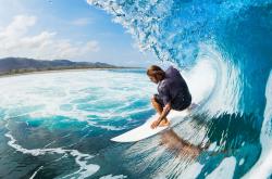 开云体育官方网站-红色闪电撕裂银箭阵，法拉利策略完胜梅赛德斯，汉密尔顿绝地反击点燃赛场