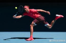 开云体育入口-包含美国网球队力克澳大利亚网球队，兹维列夫制霸全场的词条