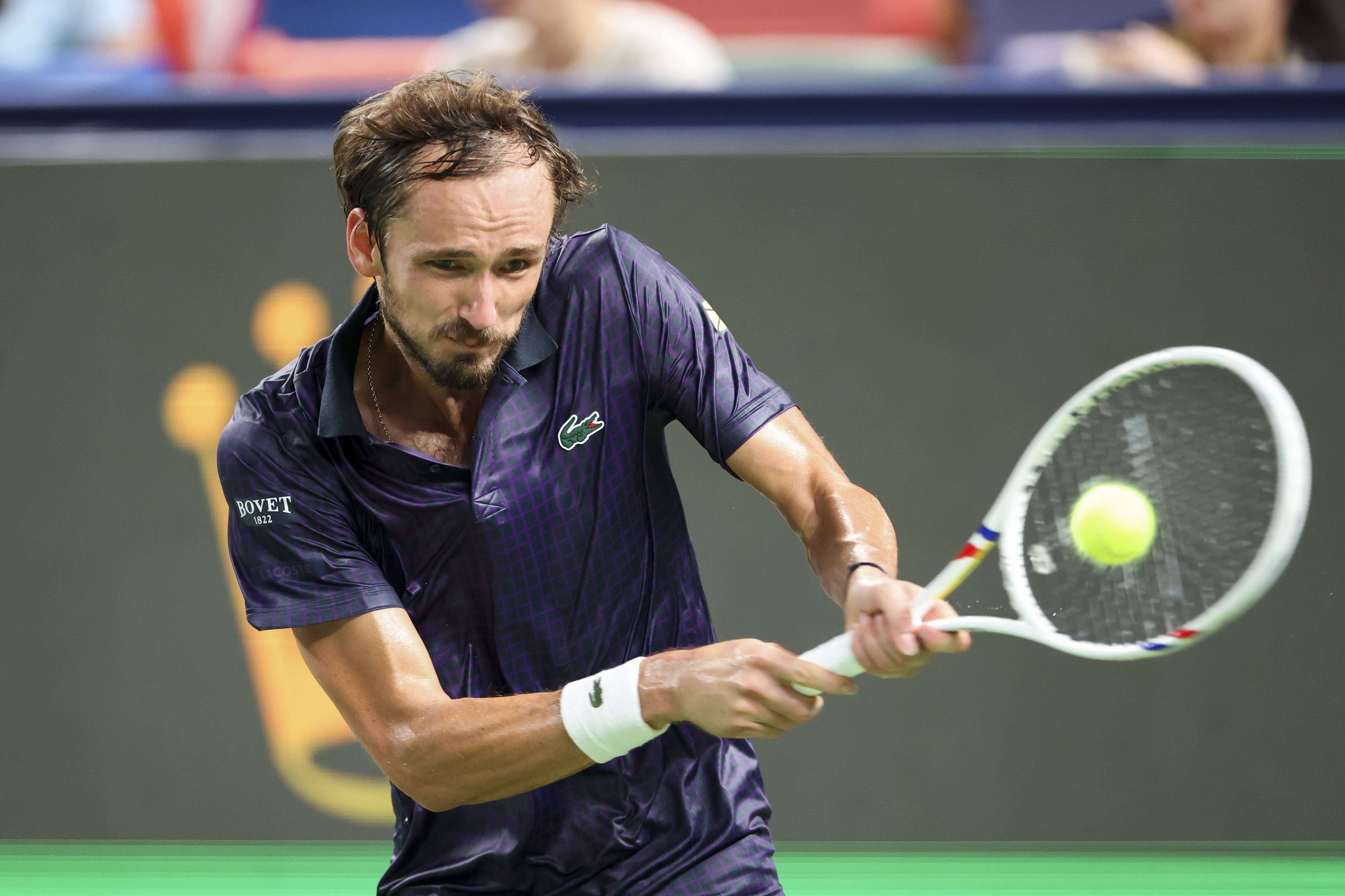 西班牙网球队爆冷欧洲网球队,梅德韦杰夫打破历史纪录的简单介绍 西班牙网球队爆冷欧洲网球队,梅德韦杰夫打破历史纪录的简单介绍