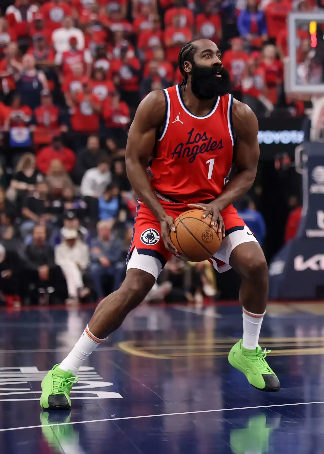 快船爆冷公牛,杰伦·布朗制霸全场的简单介绍 快船爆冷公牛,杰伦·布朗制霸全场的简单介绍