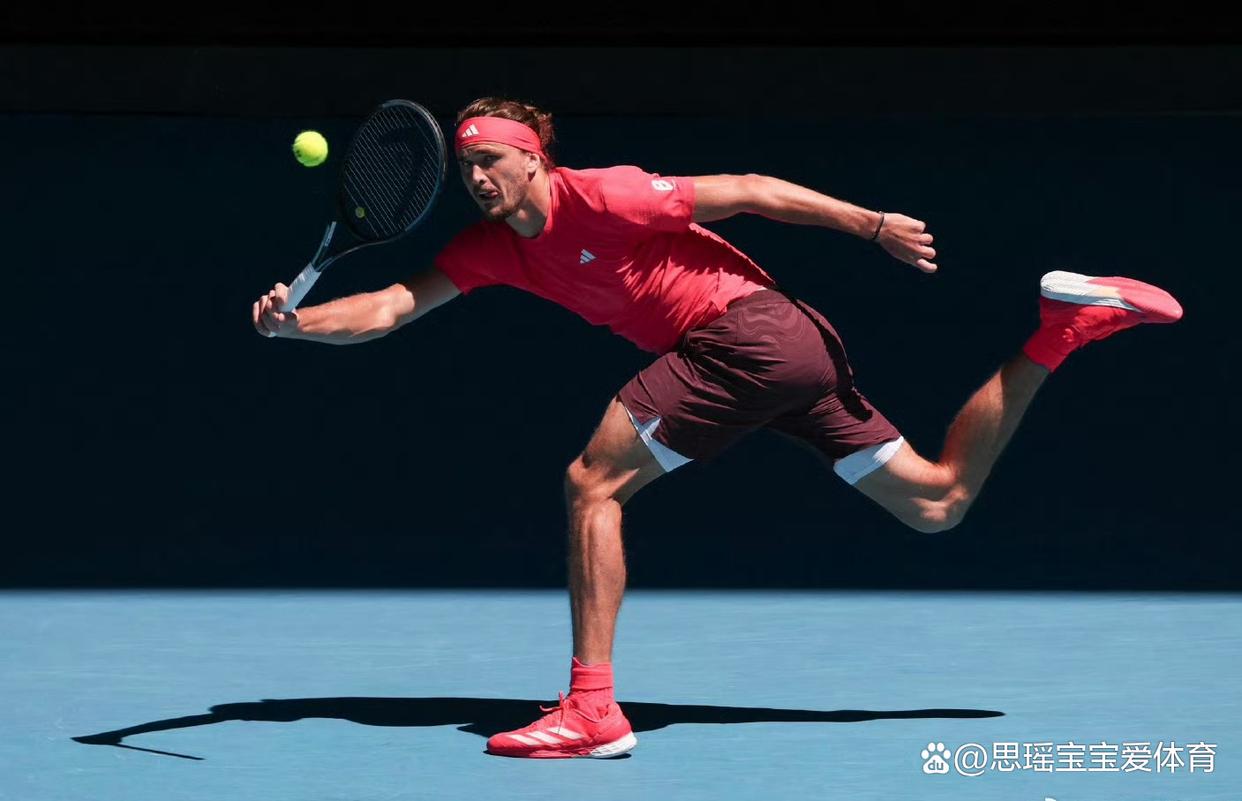 包含美国网球队力克澳大利亚网球队，兹维列夫制霸全场的词条