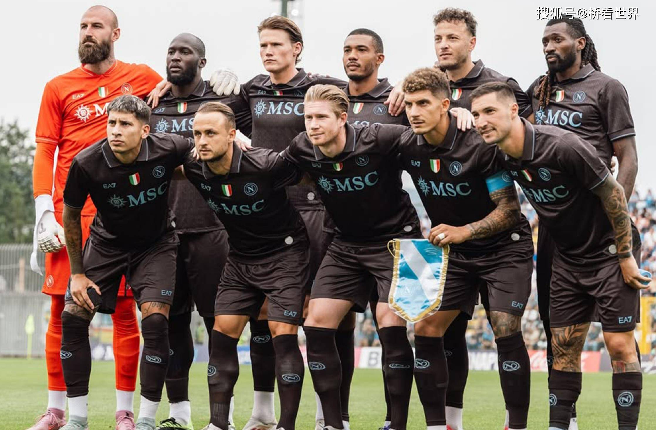 多特蒙德爆冷那不勒斯，孔蒂统治全场的简单介绍