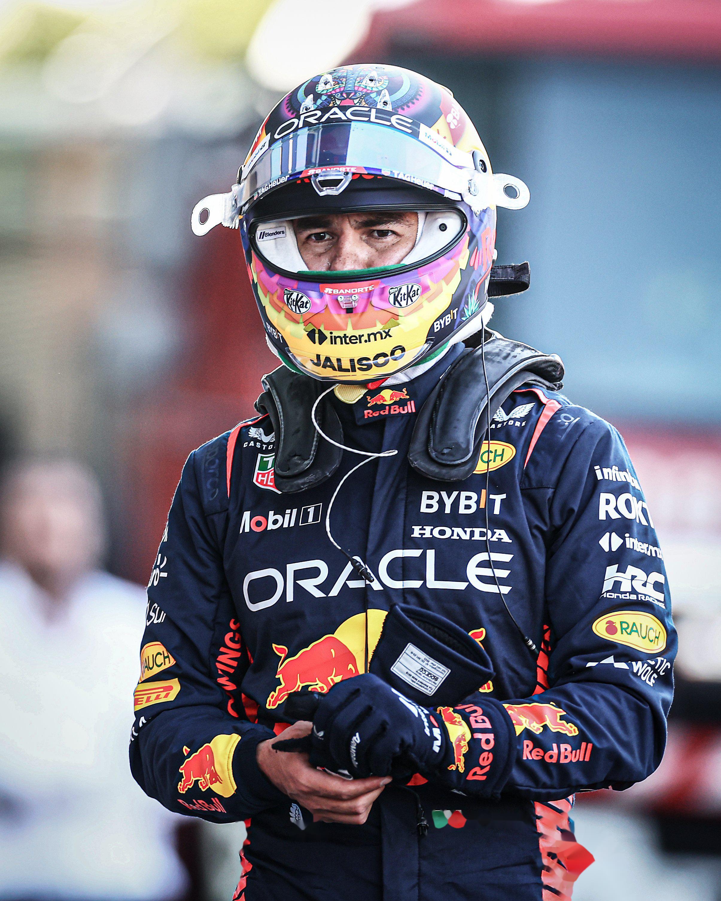 关于红牛二队力克雷诺车队，佩雷兹高光表现的信息