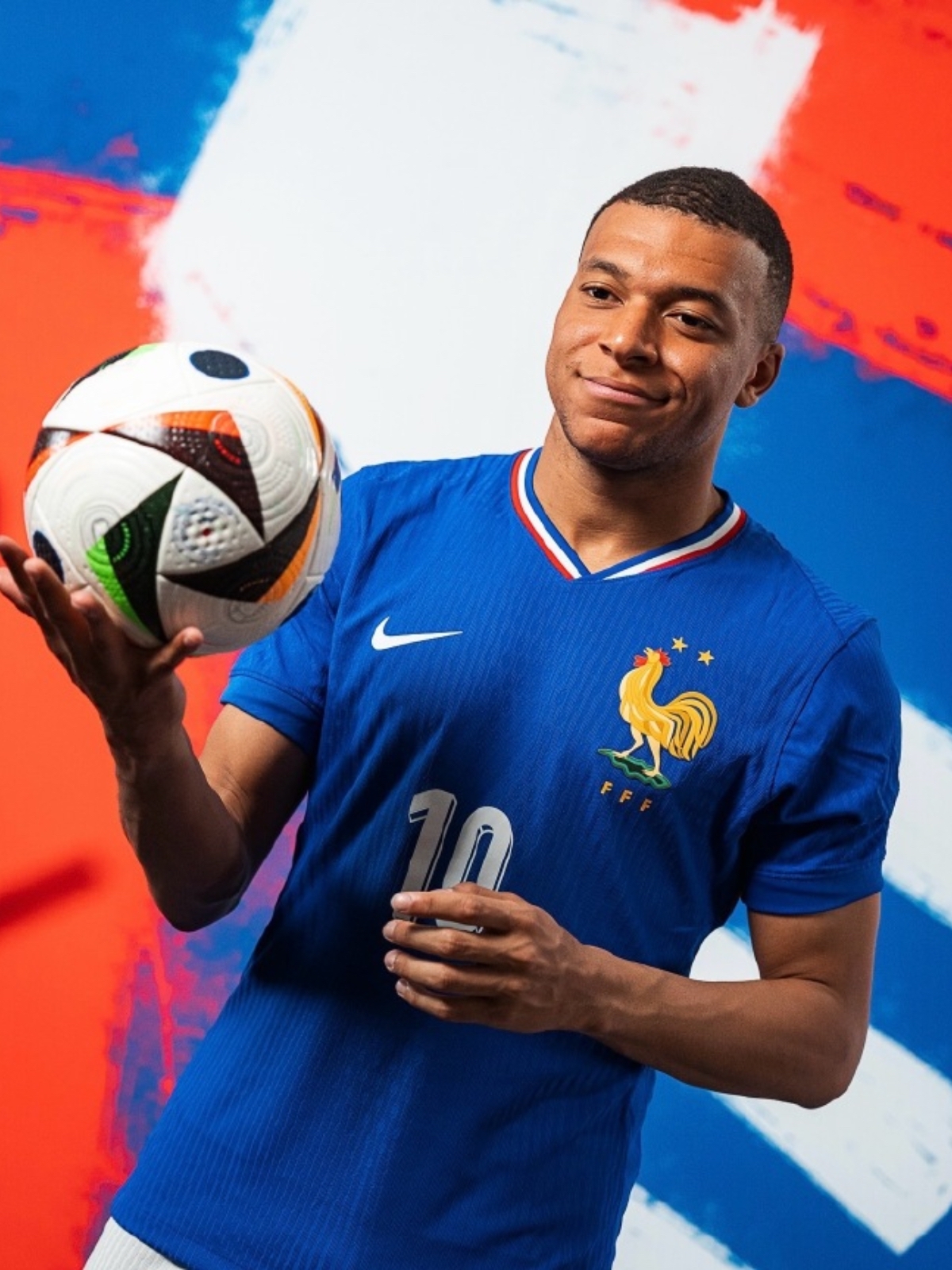 包含欧洲杯预选赛战况概览,各队备战情况详解的词条 包含欧洲杯预选赛战况概览,各队备战情况详解的词条