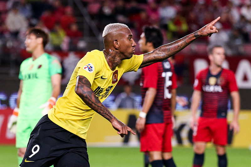 包含新西兰客场战胜白俄罗斯，实现惊险逆转的词条