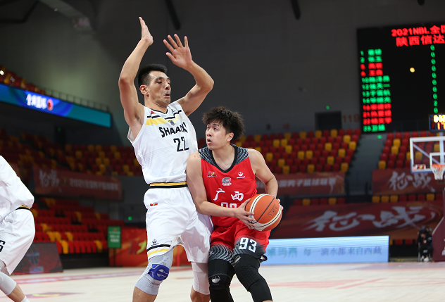 广西队在较量中取得了紧张的胜利