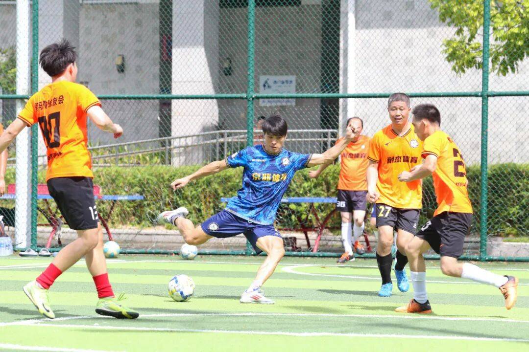 球类比赛火爆进行,选手们奉献激情战役 球类比赛火爆进行,选手们奉献激情战役