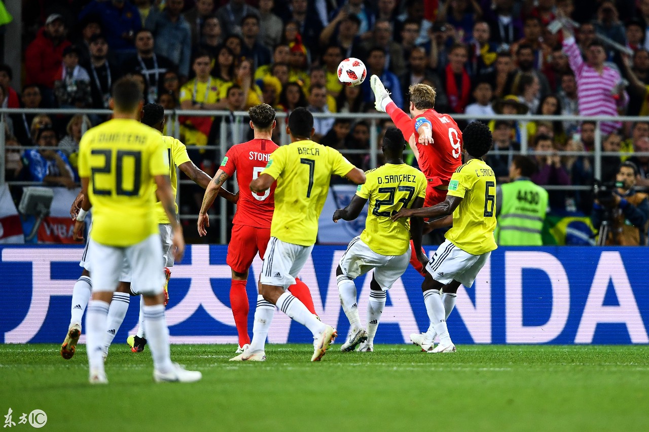 瑞典横扫哥伦比亚，奥亚尔萨瓦尔统治全场的简单介绍