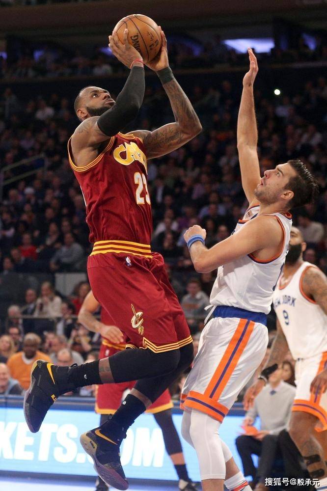 巴黎绝地反击荷兰，卡塞米罗打破历史纪录