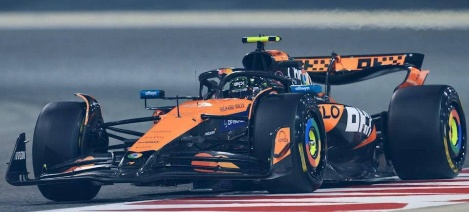 梅赛德斯完胜红牛车队，塞恩斯扛起全队的简单介绍