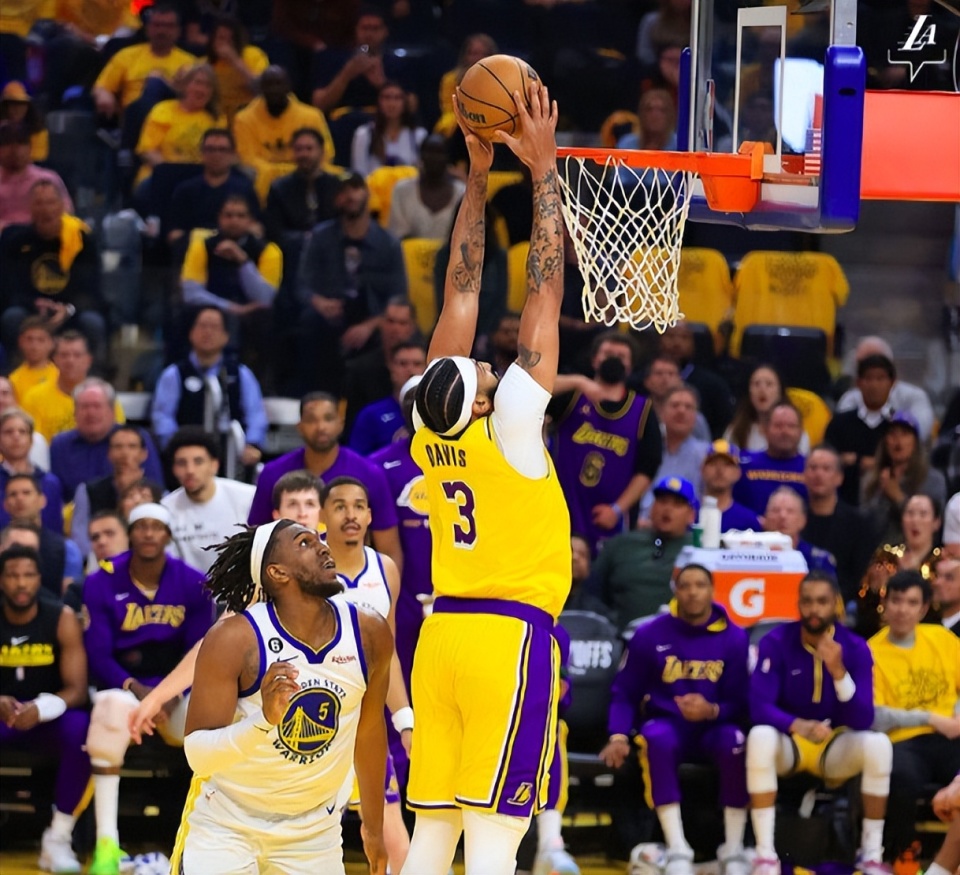 勇士绝地反击国王，加里纳利打破历史纪录