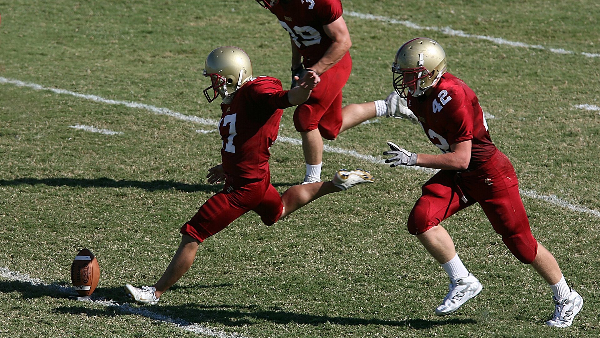 颠覆与接管，当突尼斯掀翻拜仁，卡马文加在德比中定义新时代