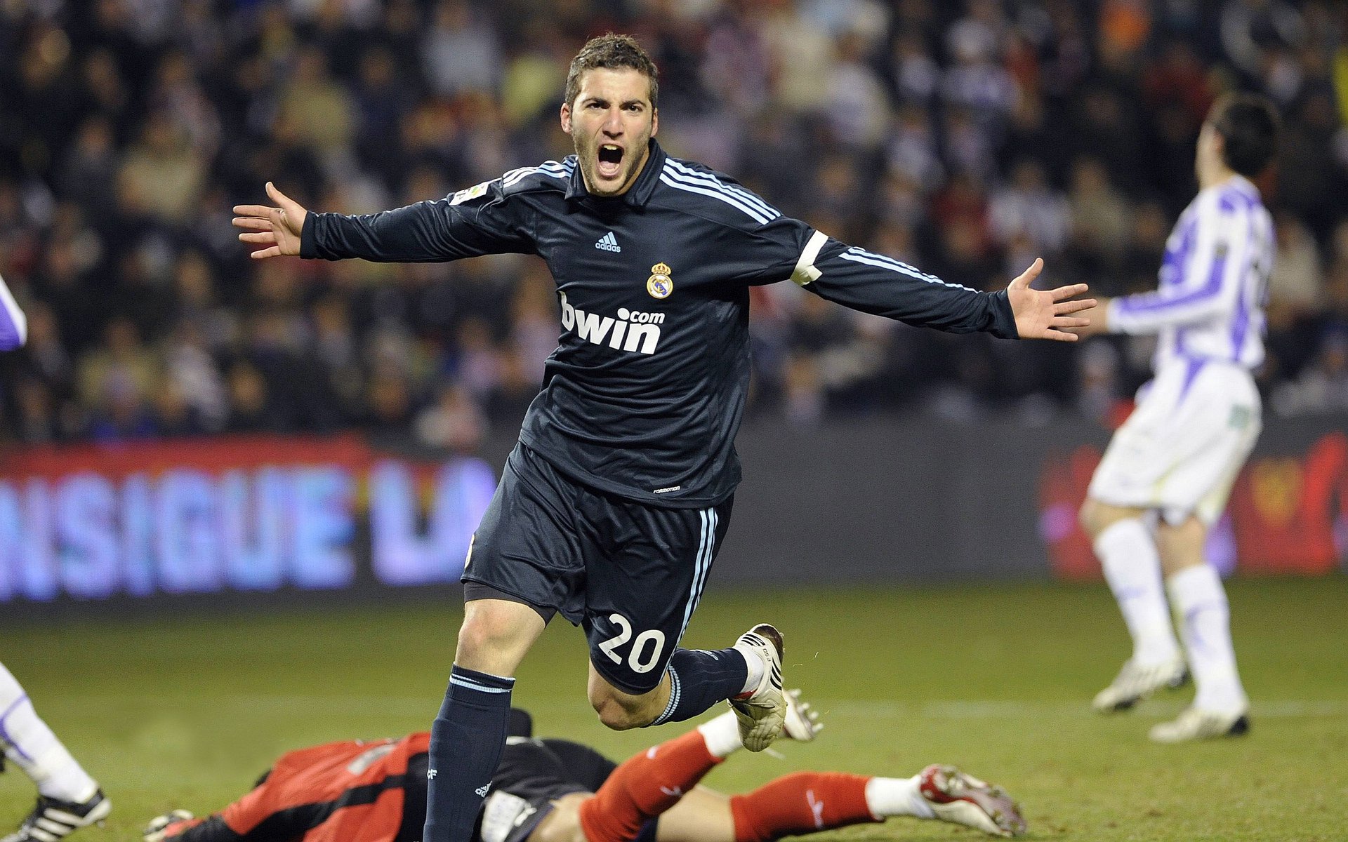 猛龙绝杀勇士,布伦森扛起全队,一场属于意志的胜利