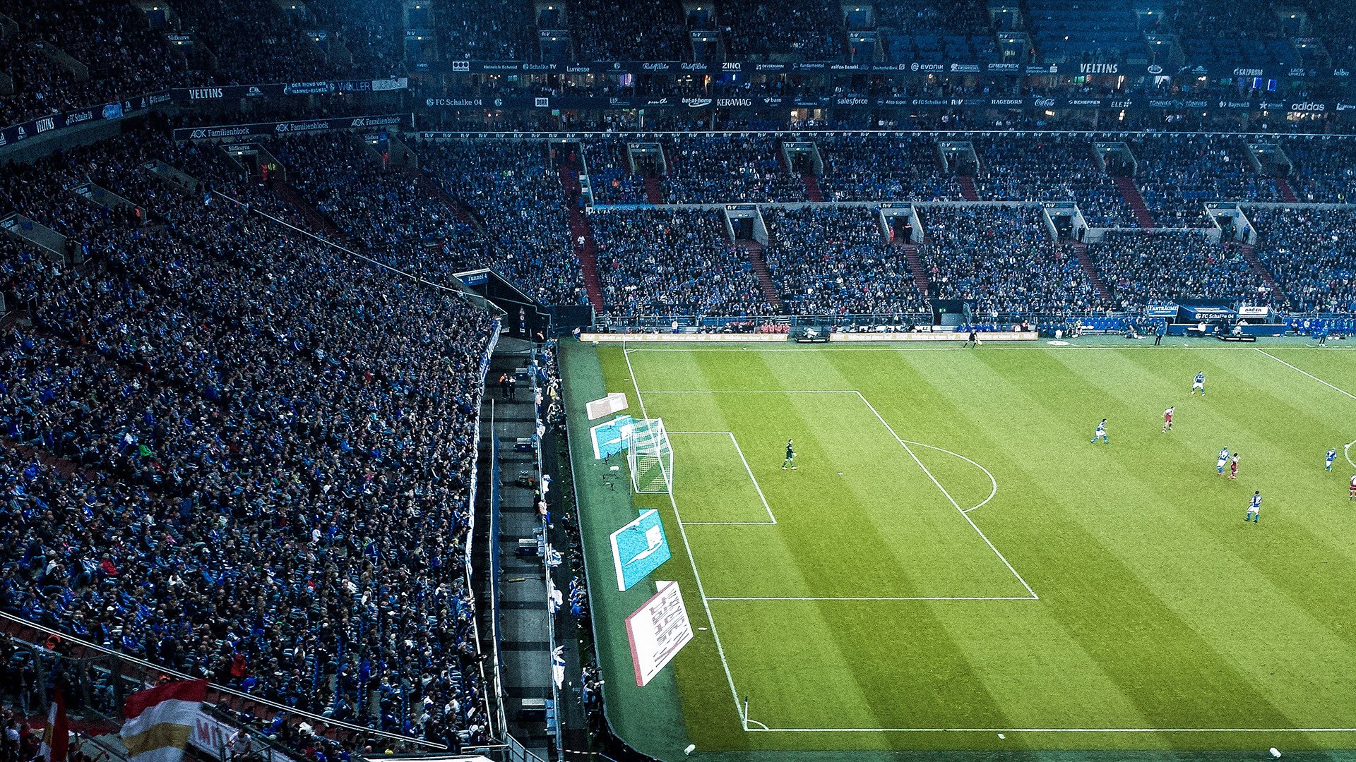 赛道上的绝对主宰,雷诺车队完胜哈斯,周冠宇状态火热引爆全场